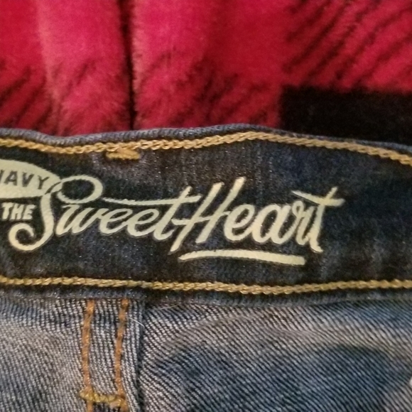 Old Navy Sweetheart Petite Jeans - Picture 2 of 4
